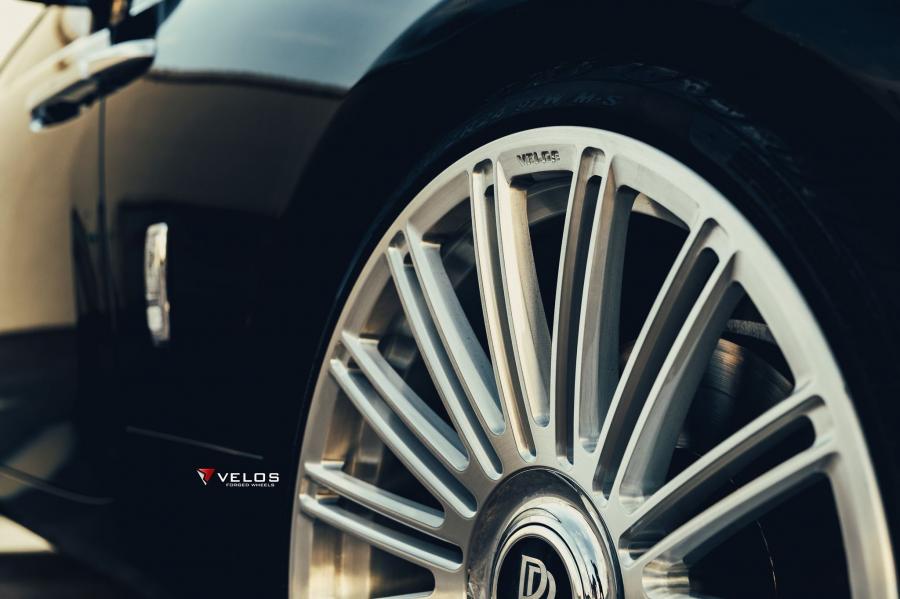 Колеса Rolls-Royce Wraith on Velos Wheels (CRS15) 2019 года  (фото 8 из 17)